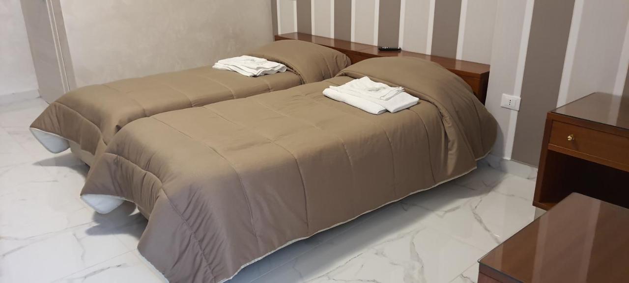 Hotel Holiday Foggia Eksteriør billede